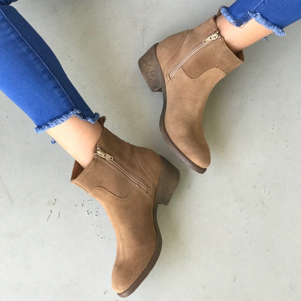 Notched Smooth Suede Distressed Heel Boots - Picture 5 of 8